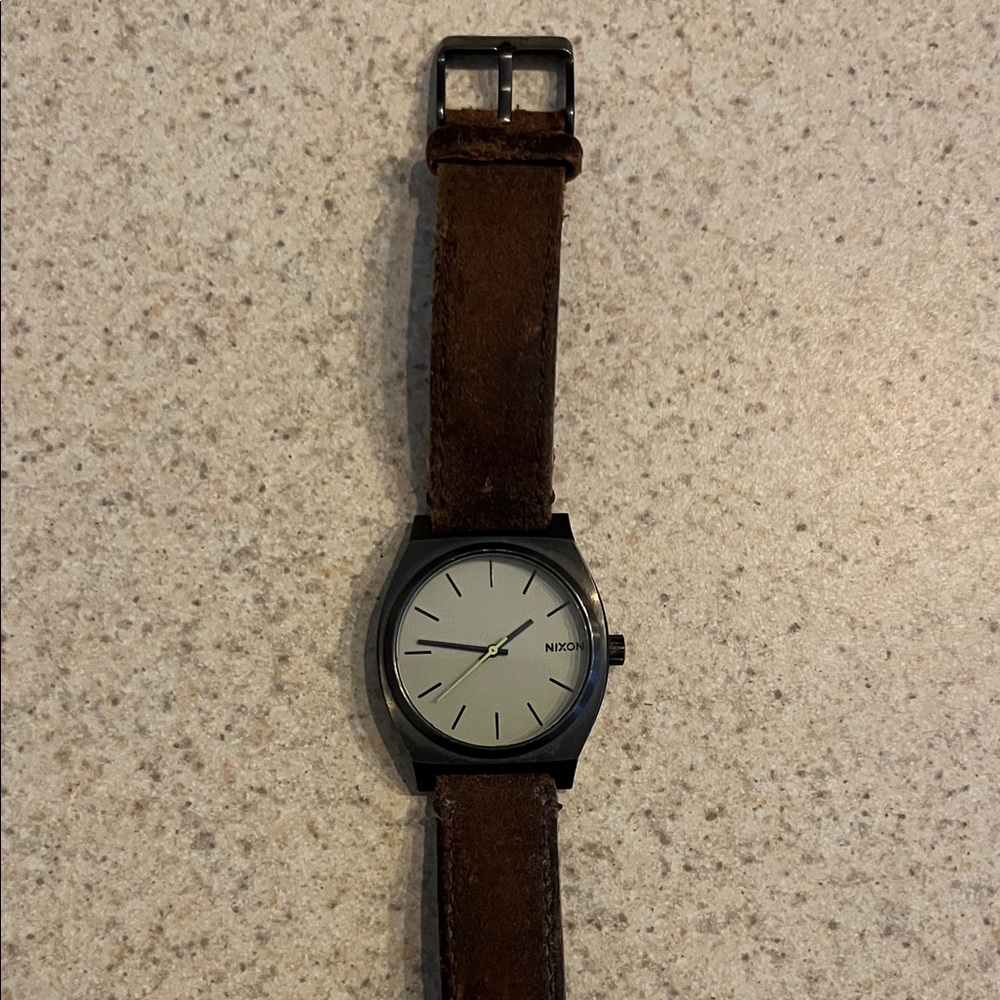 Nixon The Time Teller Watch